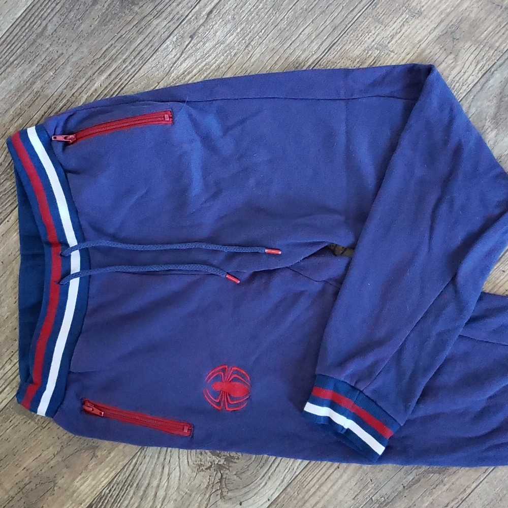 Spiderman joggers with logo and zipper pockets